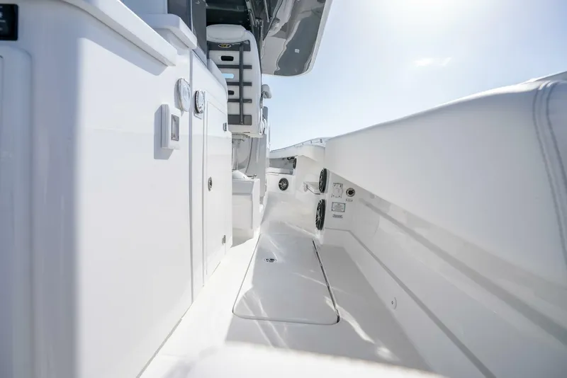 Slide: The Image of HCB lujo 2024 - 5187962