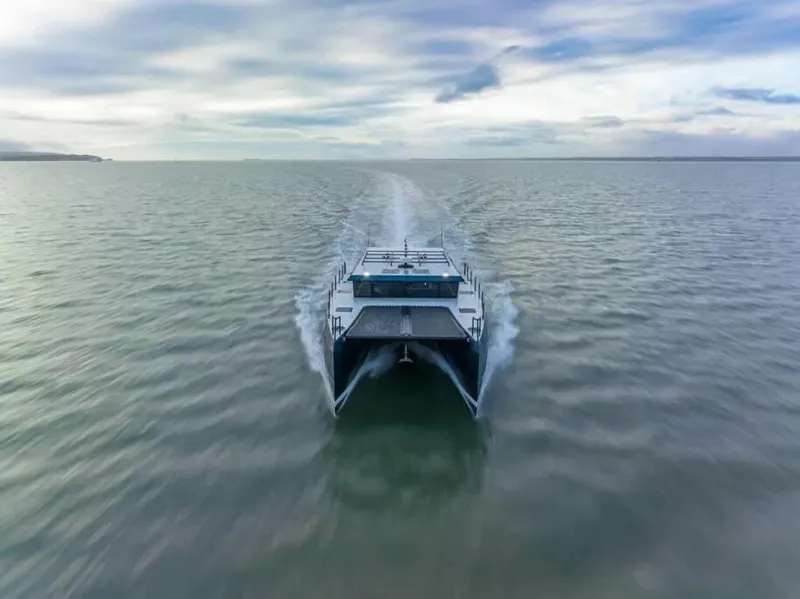 Slide: The Image of Hybrid / Diesel Propulsion - 5187980