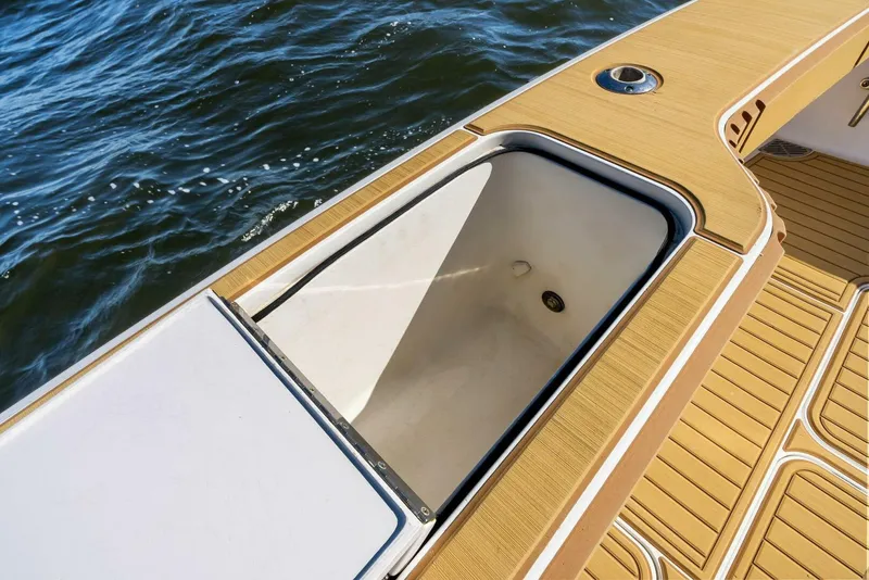 Slide: The Image of 2002 Viking 65 Convertible 'Cajun Queen' - 5228708