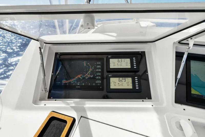 Slide: The Image of 2002 Viking 65 Convertible 'Cajun Queen' - 5228755