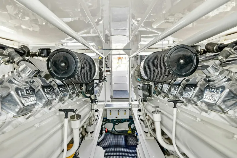 Slide: The Image of 2002 Viking 65 Convertible 'Cajun Queen' - 5228759