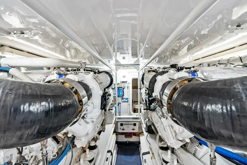 Slide: The Image of 2002 Viking 65 Convertible 'Cajun Queen' - 5228763