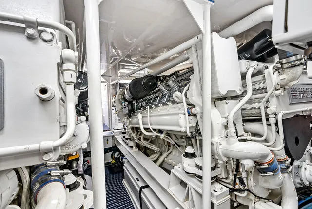 Slide: The Image of Viking 65 Convertible 2002 - 89