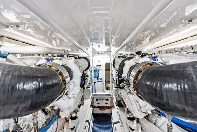 Slide: The Image of Viking 65 Convertible 2002 - 94