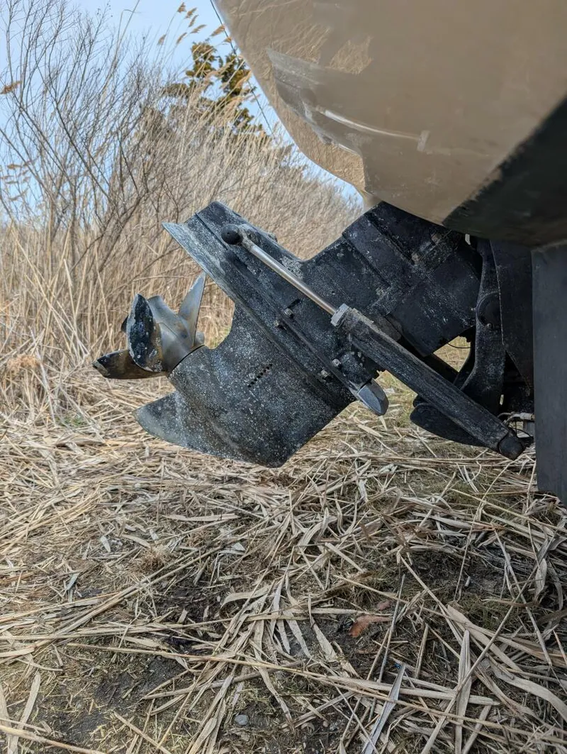 Slide: The Image of Sea_ray_210_star_engine - 5195629