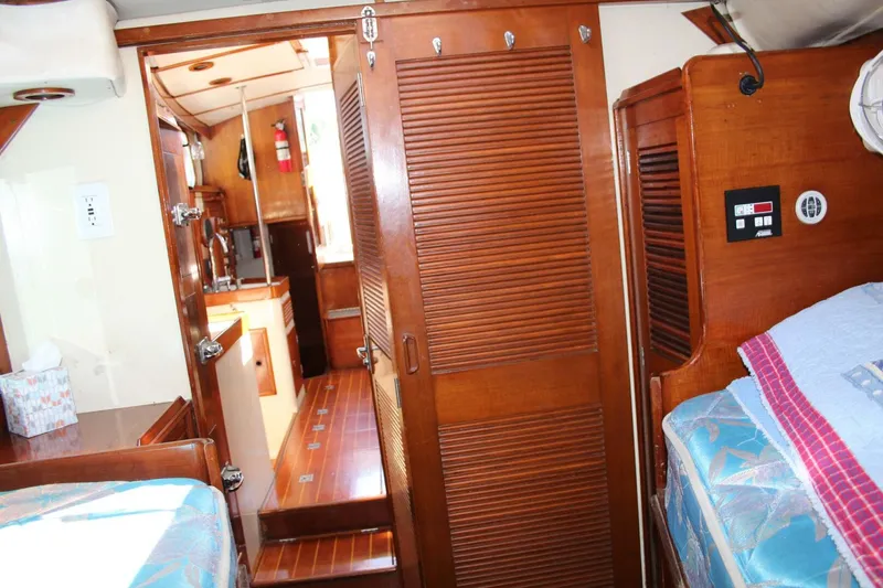 Slide: The Image of Camper & Nicholsons Center Cockpit 1974 - 5190547