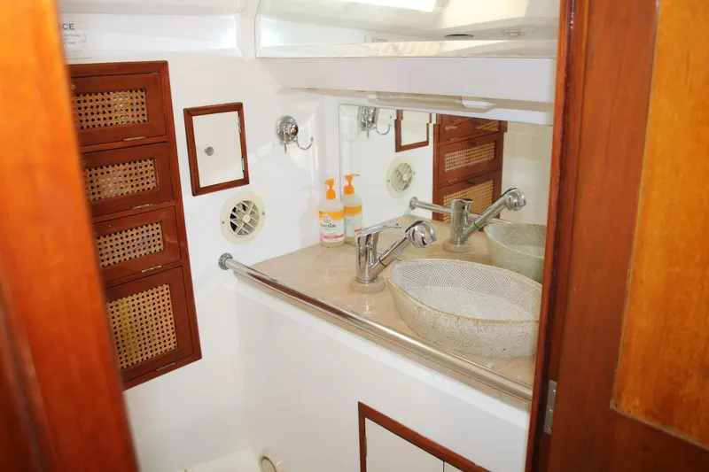 Slide: The Image of Camper & Nicholsons Center Cockpit 1974 - 5190556