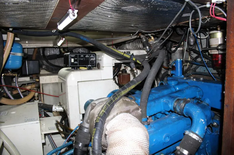 Slide: The Image of Camper & Nicholsons Center Cockpit 1974 - 5190558