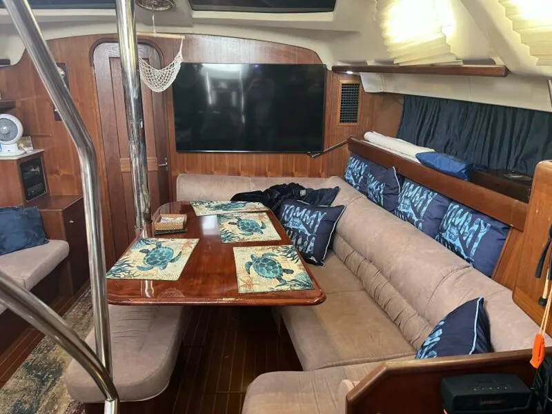 Slide: The Image of 1999 Hunter 450 Passage - 5190588