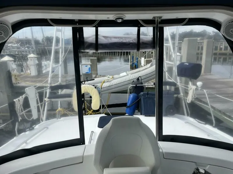 Slide: The Image of 1999 Hunter 450 Passage - 5190623