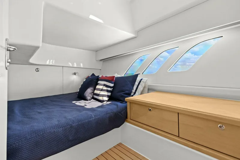 Slide: The Image of 2019 47 Intrepid Sport Yacht - Damn Lucky - 5191096