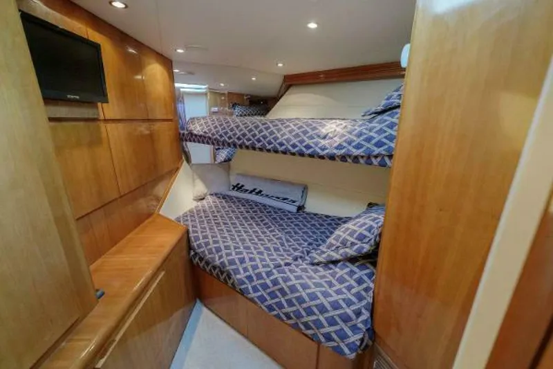 Slide: The Image of Hatteras 50 Tide Up II - VIP Stateroom 2002 Hatteras 50 Convertible - Tide Up II - 5192031
