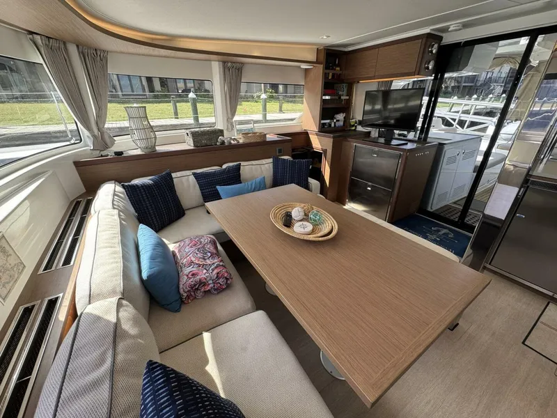 Slide: The Image of Lagoon 46 2022 - 5195123