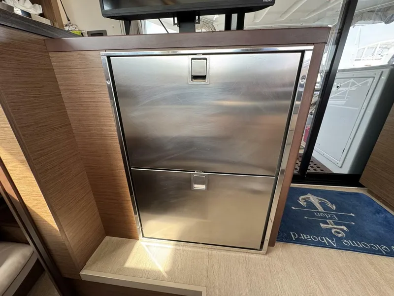 Slide: The Image of Lagoon 46 2022 - 5195139