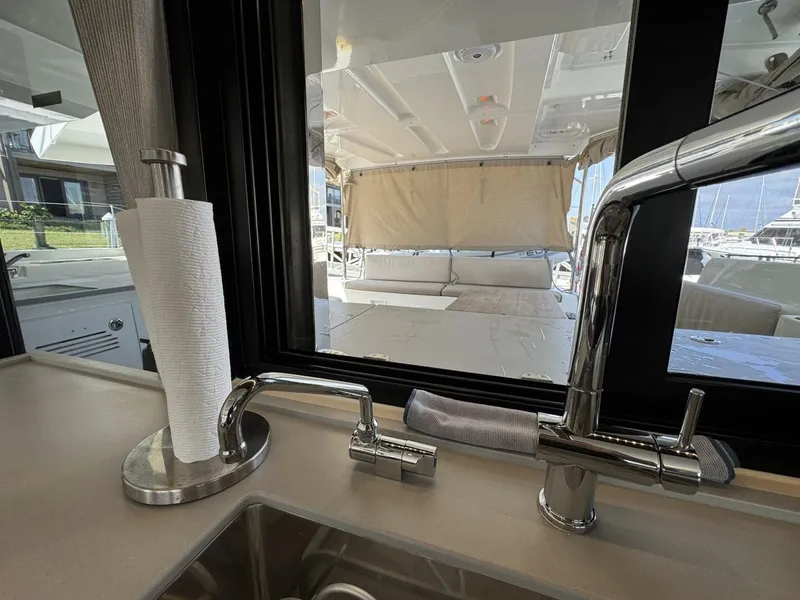 Slide: The Image of Lagoon 46 2022 - 5195140