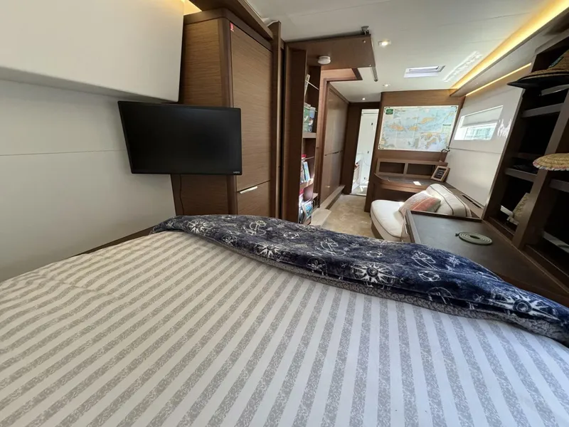 Slide: The Image of Lagoon 46 2022 - 5195143