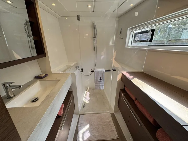 Slide: The Image of Lagoon 46 2022 - 5195149