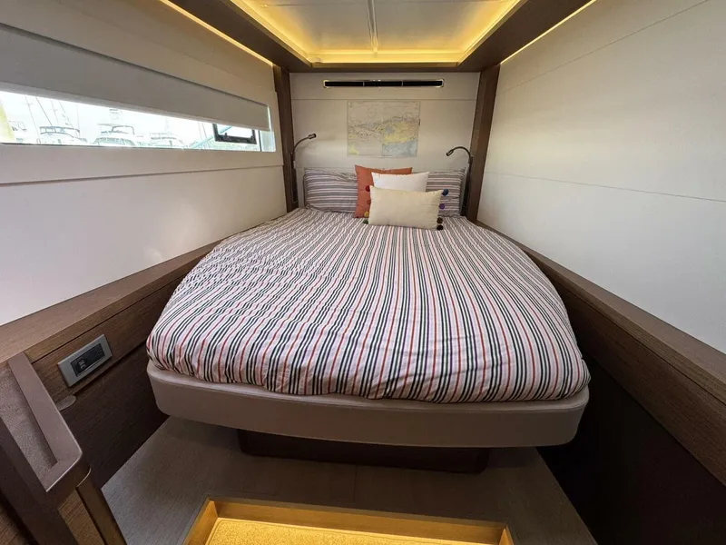 Slide: The Image of Lagoon 46 2022 - 5195151