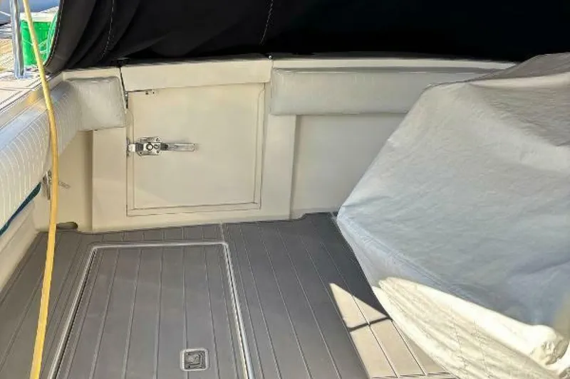 Slide: The Image of Carolina 35 2001 - 5195288