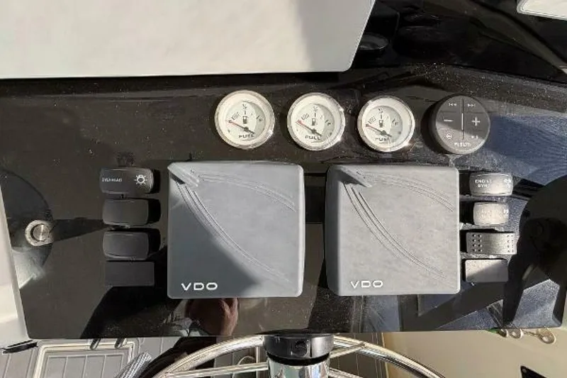 Slide: The Image of Carolina 35 2001 - 5195310