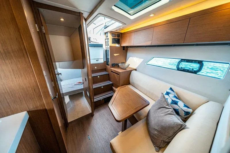 Slide: The Image of Beneteau GT36 2024 - 5286376