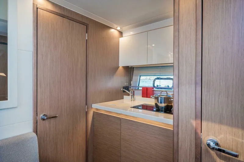 Slide: The Image of Beneteau GT36 2024 - 5286380