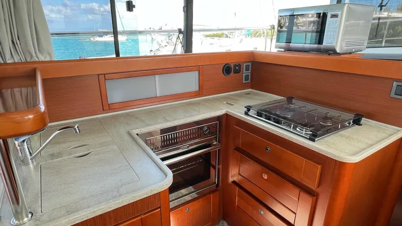 Slide: The Image of Beneteau Swift Trawler 44 2020 - 5195950