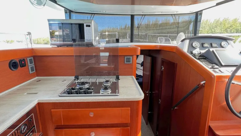 Slide: The Image of Beneteau Swift Trawler 44 2020 - 5195951