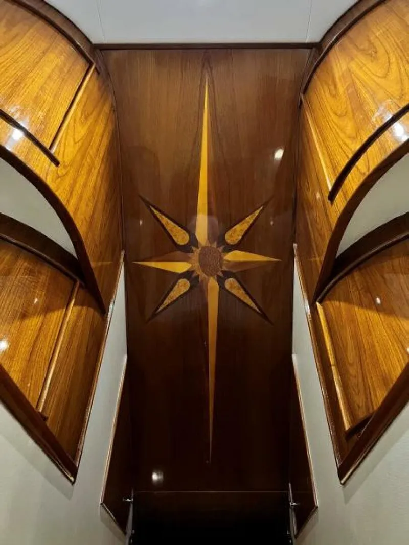 Slide: The Image of Companionway Overhead      - 5196099