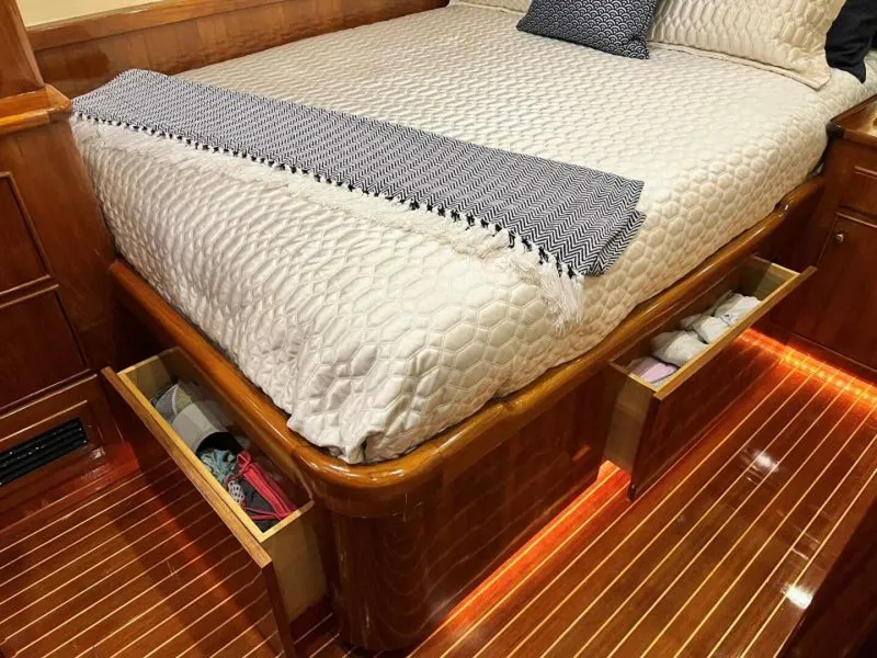 Slide: The Image of Master Storage     - 5196105