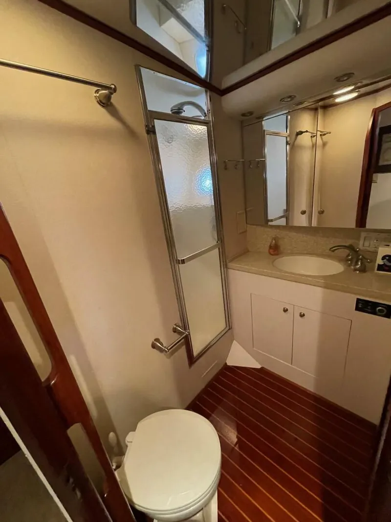 Slide: The Image of Guest Head - 5201867