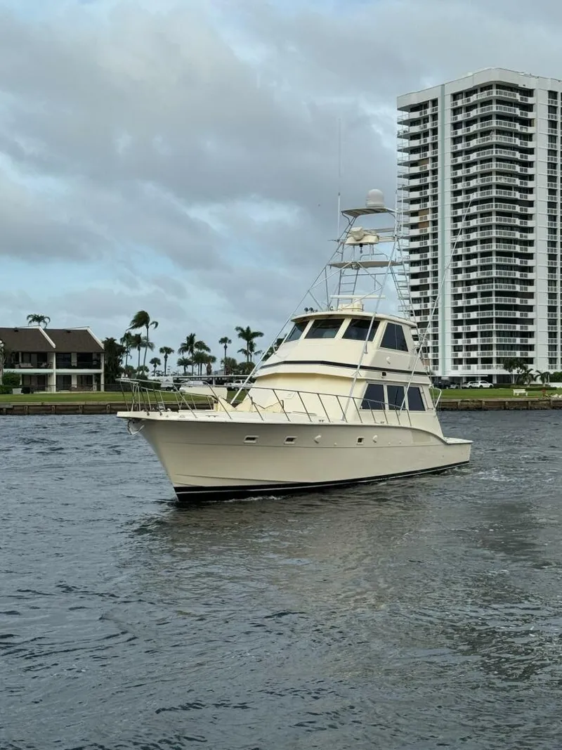 Slide: The Image of Hatteras Enclosed Bridge 1985 - 5201873
