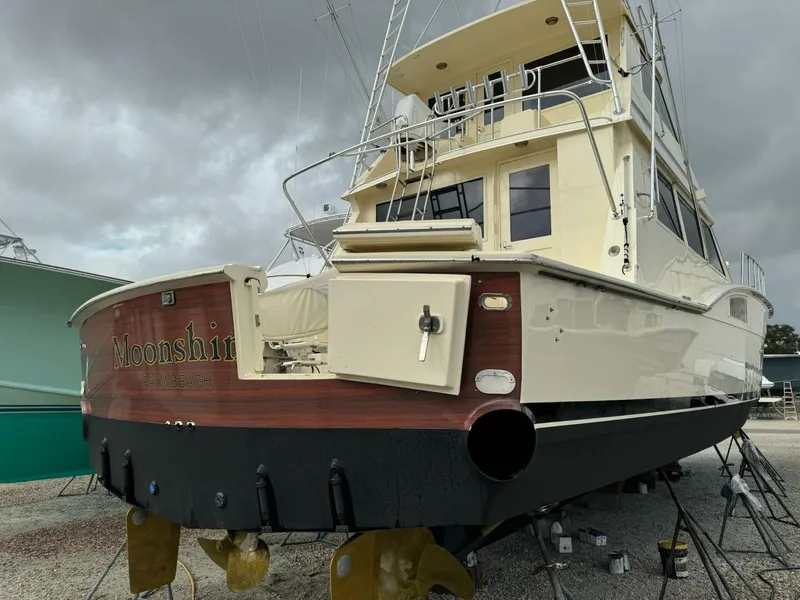 Slide: The Image of Hatteras Enclosed Bridge 1985 - 5201877