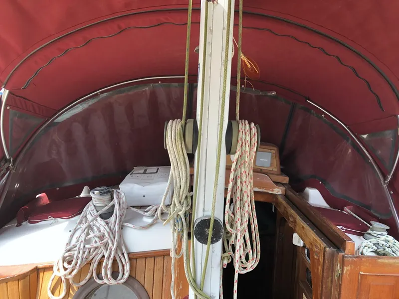 Slide: The Image of HC 43 Irreversible Mizzen mast and Companionway - 5224636