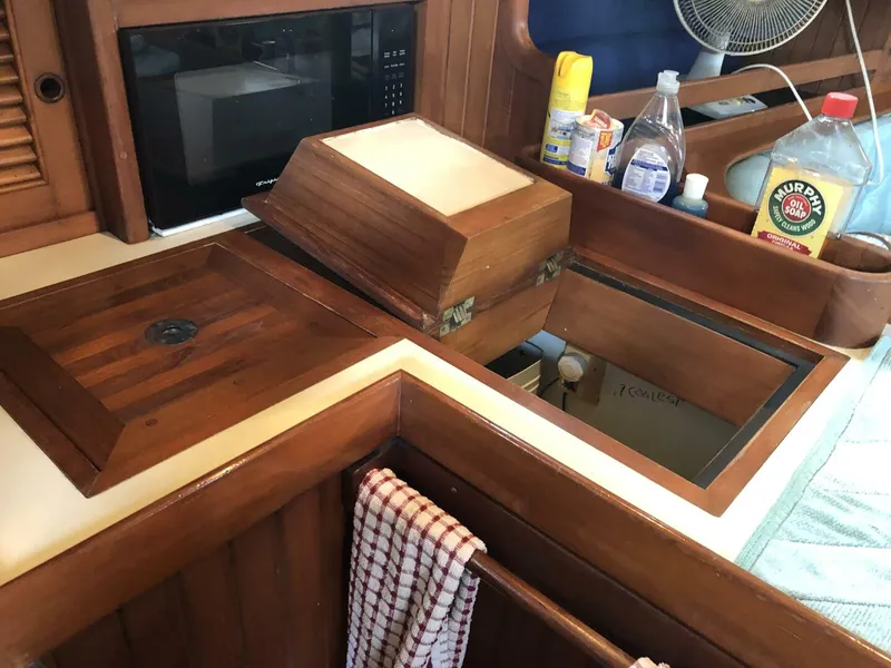 Slide: The Image of HC 43 Irreversible Refrigerator - 5224647