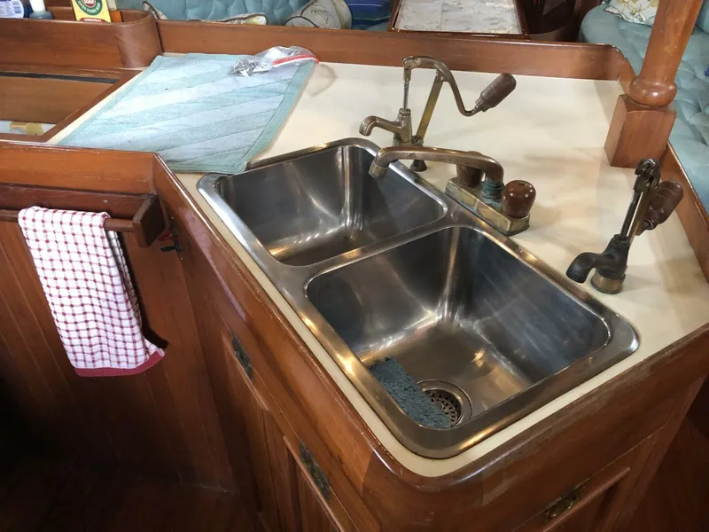 Slide: The Image of HC 43 Irreversible Galley Sinks - 5224653