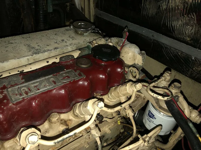 Slide: The Image of HC 43 Irreversible Isuzu Diesel Engine - 5224654