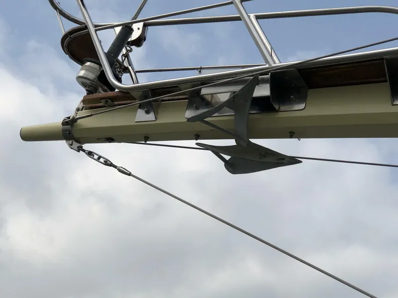 Slide: The Image of HC 43 Irreversible Bow sprit from below - 5257973