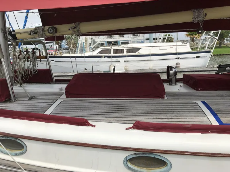 Slide: The Image of HC 43 Irreversible Cabin Top Teak - 5224624