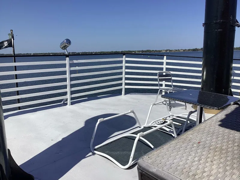 Slide: The Image of Commercial Vinette 99 Paddle Wheel 1984 - 5220555