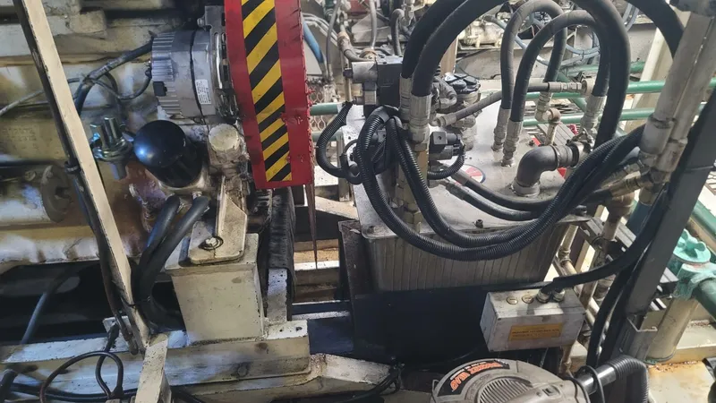 Slide: The Image of Commercial Vinette 99 Paddle Wheel 1984 - 5220865