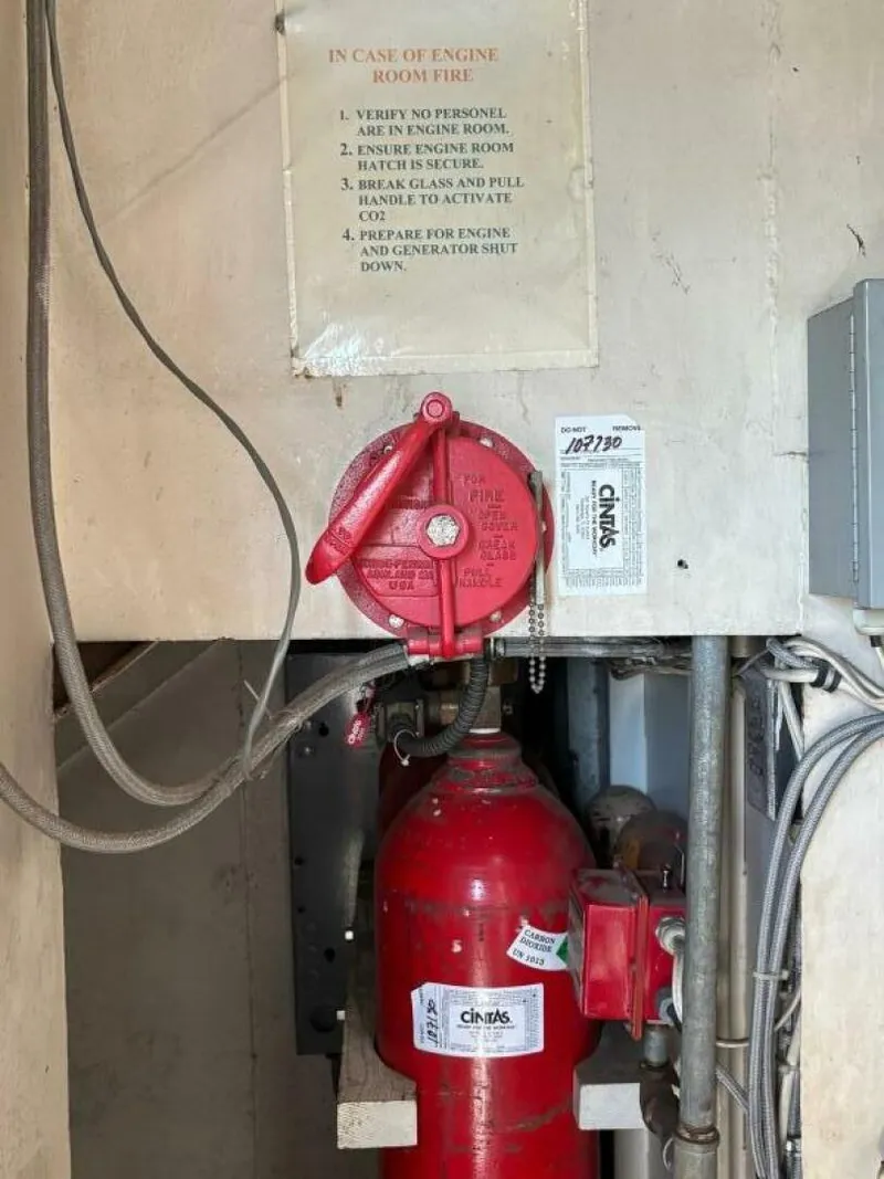 Slide: The Image of Commercial Vinette 99 Paddle Wheel 1984 - 5229039