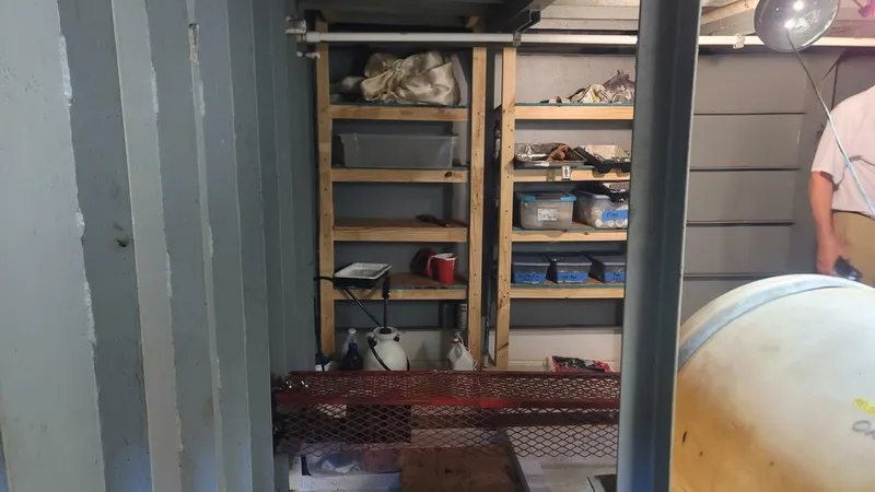 Slide: The Image of Commercial Vinette 99 Paddle Wheel 1984 - 5220150