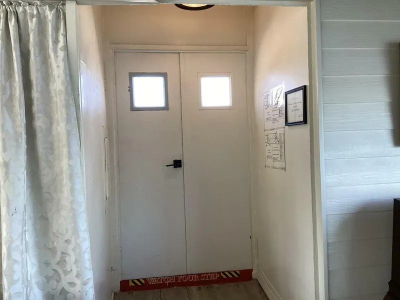 Slide: The Image of Commercial Vinette 99 Paddle Wheel 1984 - 5220242