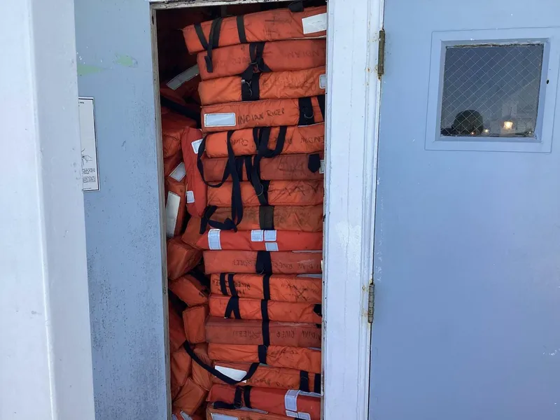 Slide: The Image of Commercial Vinette 99 Paddle Wheel 1984 - 5220252