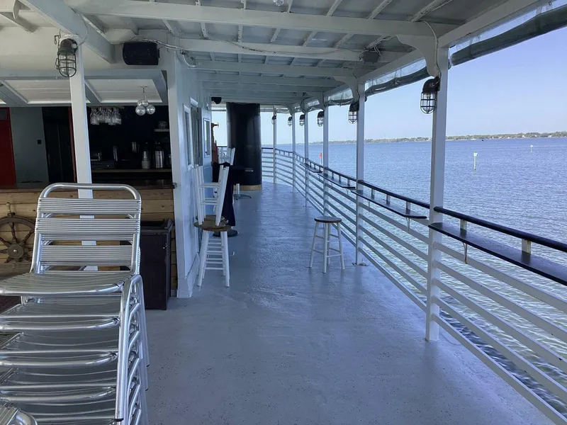 Slide: The Image of Commercial Vinette 99 Paddle Wheel 1984 - 5220599