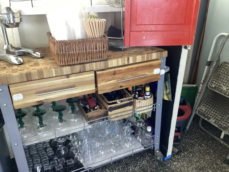 Slide: The Image of Commercial Vinette 99 Paddle Wheel 1984 - 5220390