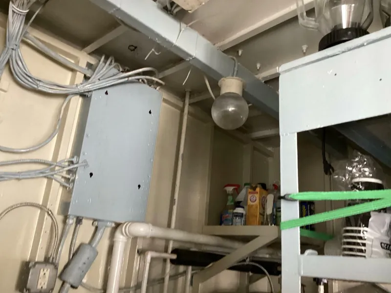 Slide: The Image of Commercial Vinette 99 Paddle Wheel 1984 - 5220395