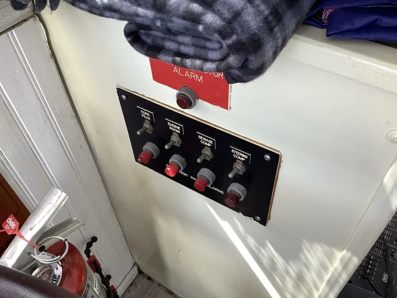 Slide: The Image of Custom Vinette 99 Paddle Wheel 1984 - 5220514