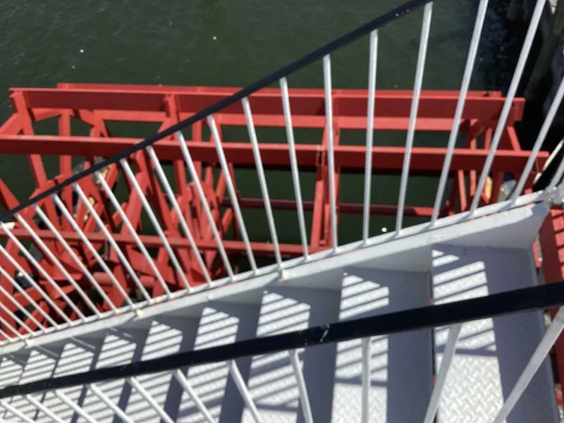 Slide: The Image of Custom Vinette 99 Paddle Wheel 1984 - 5220583